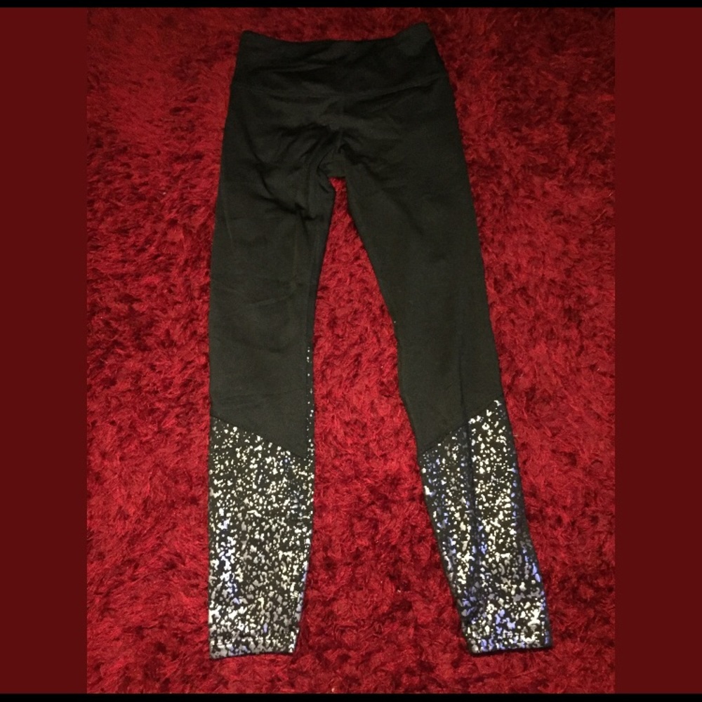 Legging with silver detailing